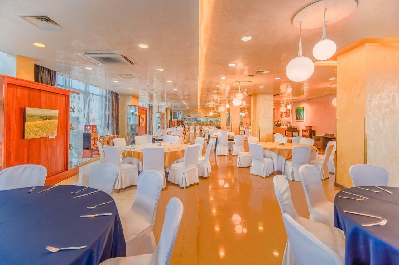 Ramada Ulaanbaatar City Center מראה חיצוני תמונה