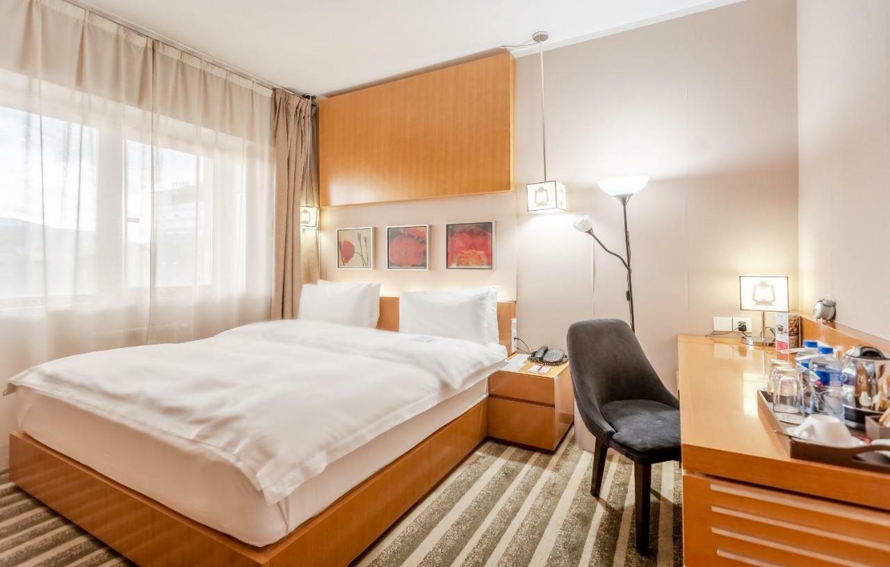 Ramada Ulaanbaatar City Center מראה חיצוני תמונה